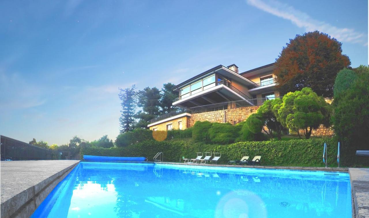 Villa Ornella マンデッロ・デル・ラーリオ エクステリア 写真